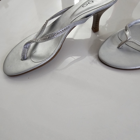 Aldo Women's Silver Heels | Used Twice | Small Heels - Picture 4 of 5
